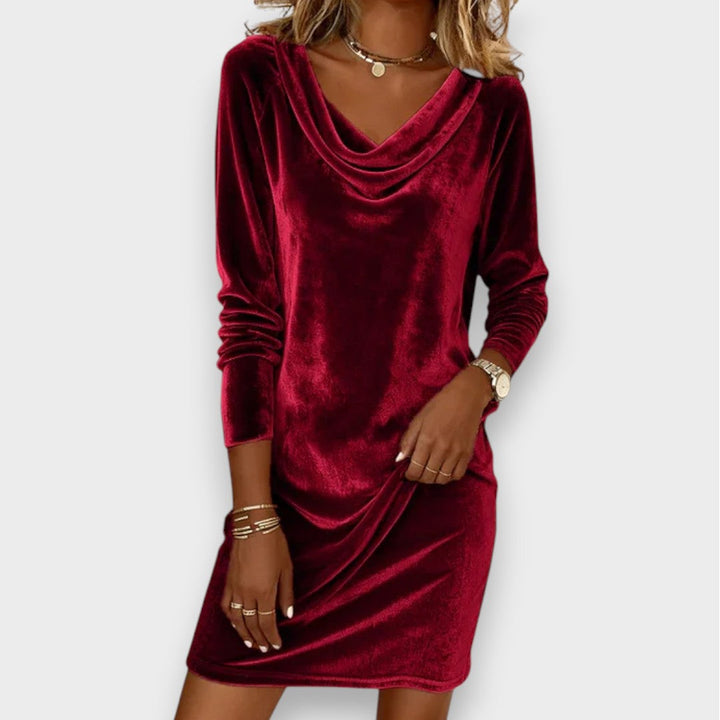 SCARLETT | ELEGANT VELVET DRESS
