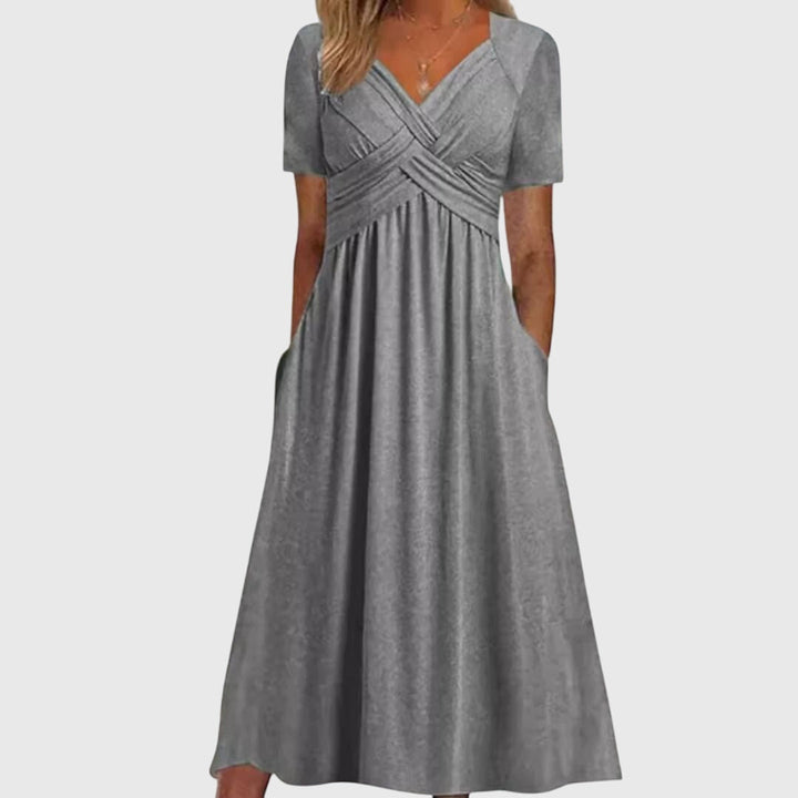 AMANDA  |  FLATTERING DRESS