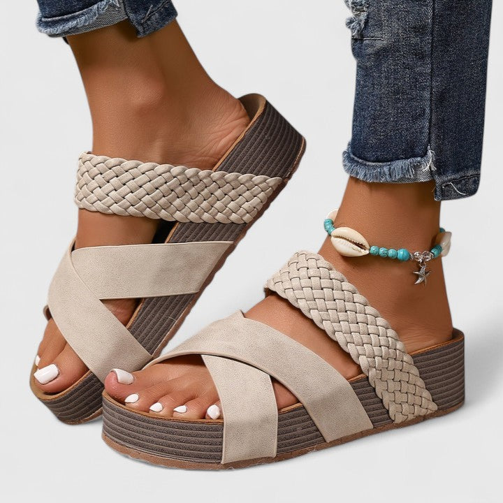 Zerayah | Orthopedic Sandals
