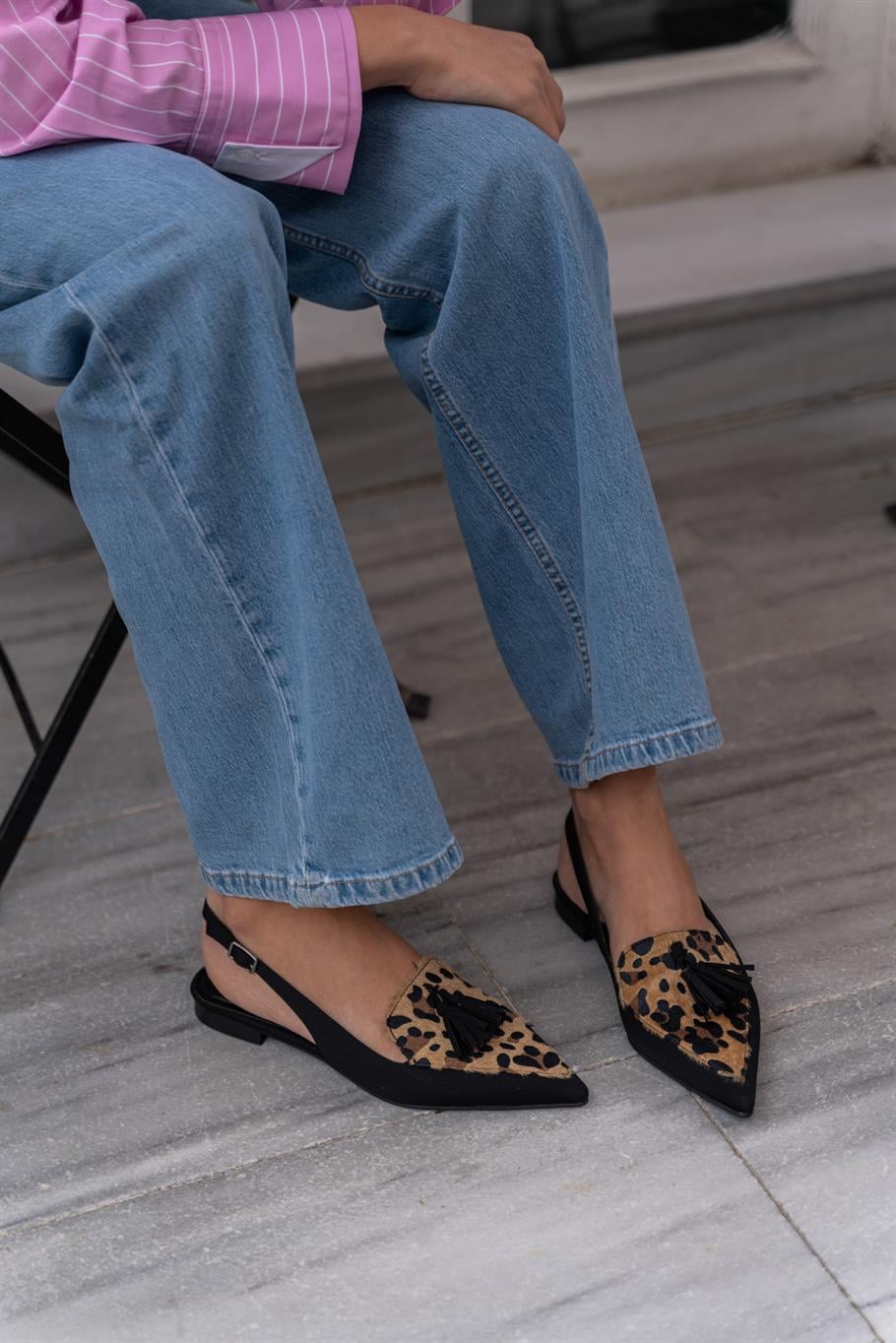 Valentina | Elegant Leopard Flats